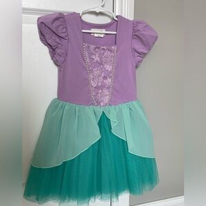 EUC Taylor Joelle Ariel Dress